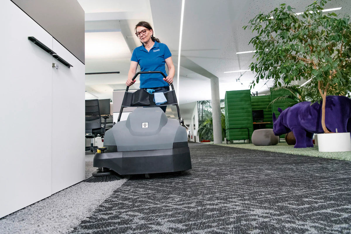 Sweeper vs Vacuum: What is the Difference and Which is Right For Your Business?