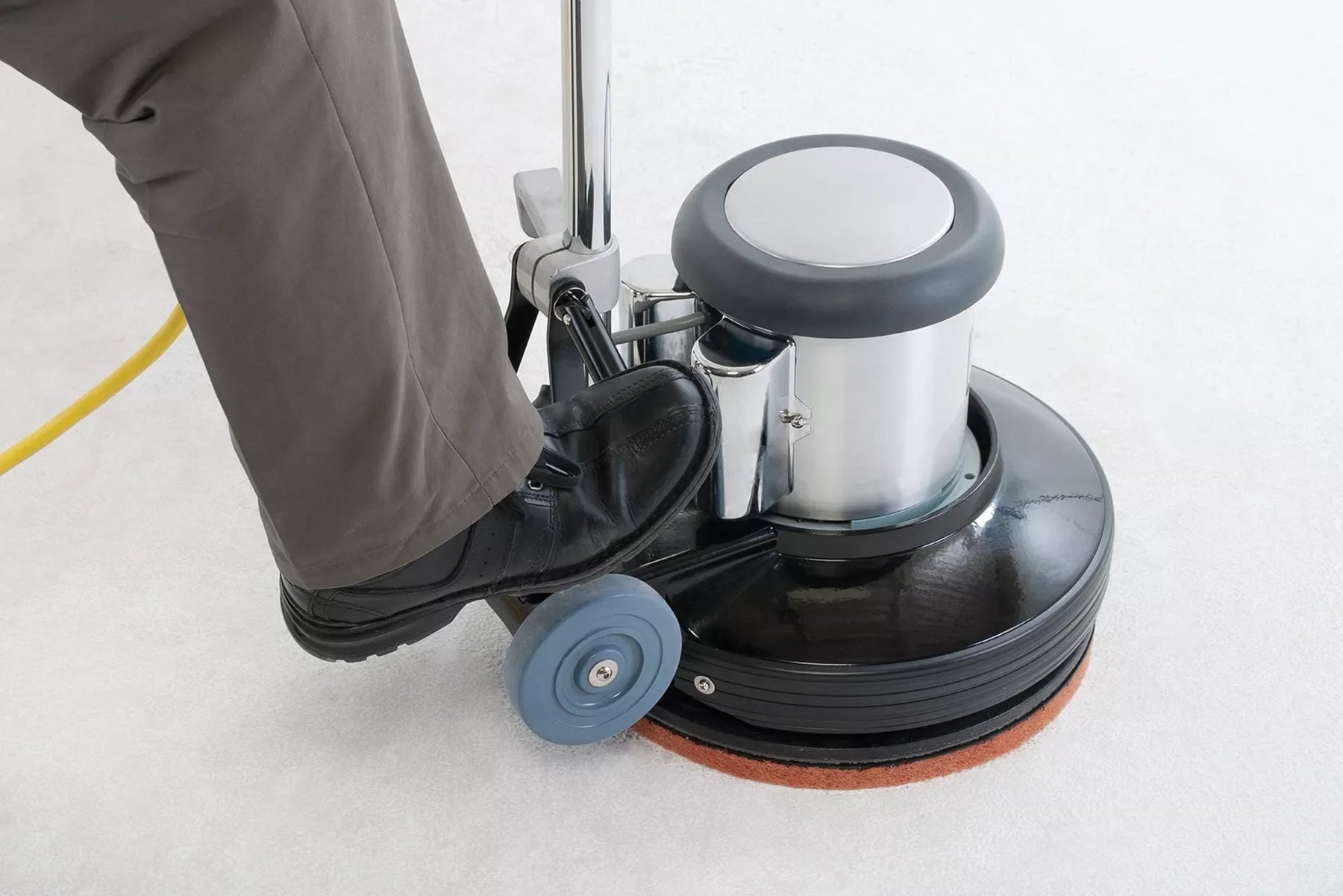 Floor Scrubber vs Buffer: What’s the Difference?