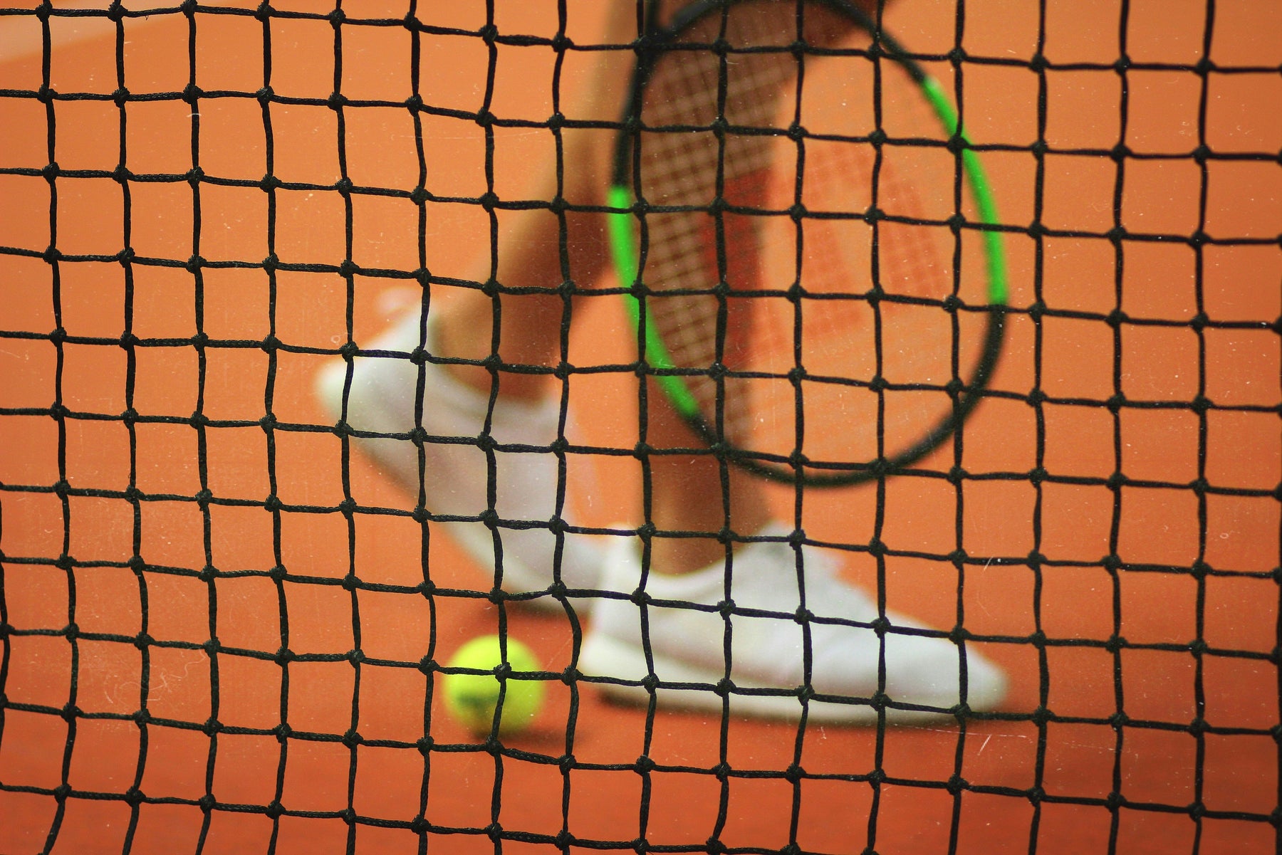 how to clean tennis courts