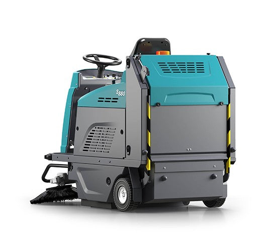 Tennant S880 | 48" Ride-On Floor Sweeper, Battery